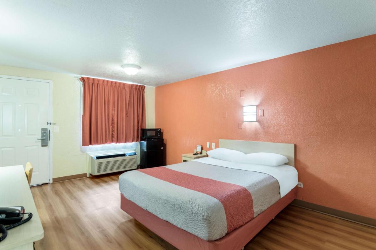 Motel 6-Newport News, Va Exterior foto